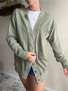 Women’s Olive Green Button-Front Cardigan Sweater